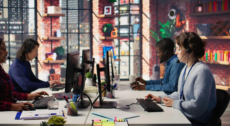 The S&P 500’s Tech Addiction: Are Five Companies Propping Up the Entire US Economy?
