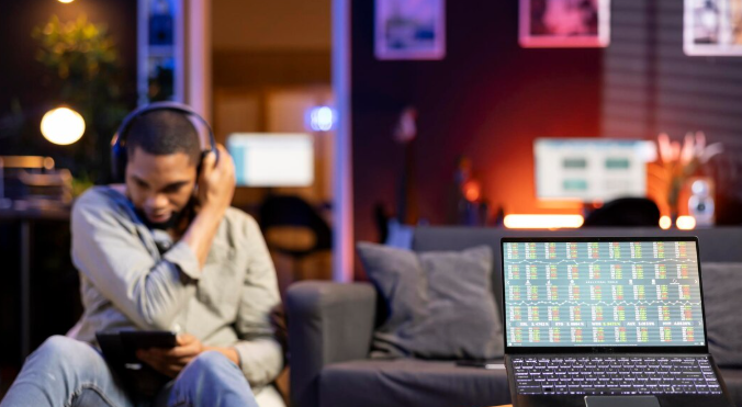 SonicFox and MenaRD: The Economics of Being an Esports Millionaire in a Down Market